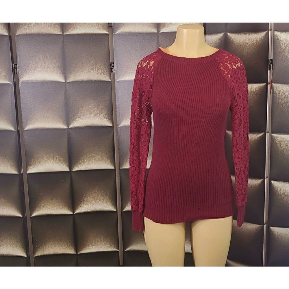 Market & Spruce sweater